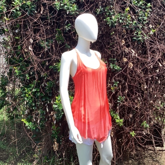 💋NWT Sofia Vergara Italian Made Silk Blend Tank With Extra Top - Picture 3 of 8